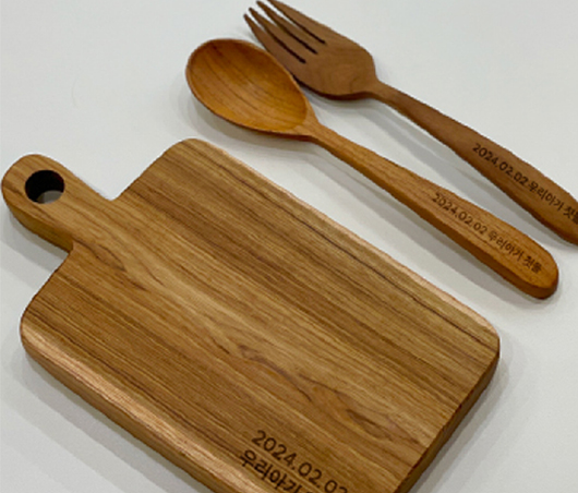 원하는 제품 디자인 및
제작 가능합니다. 